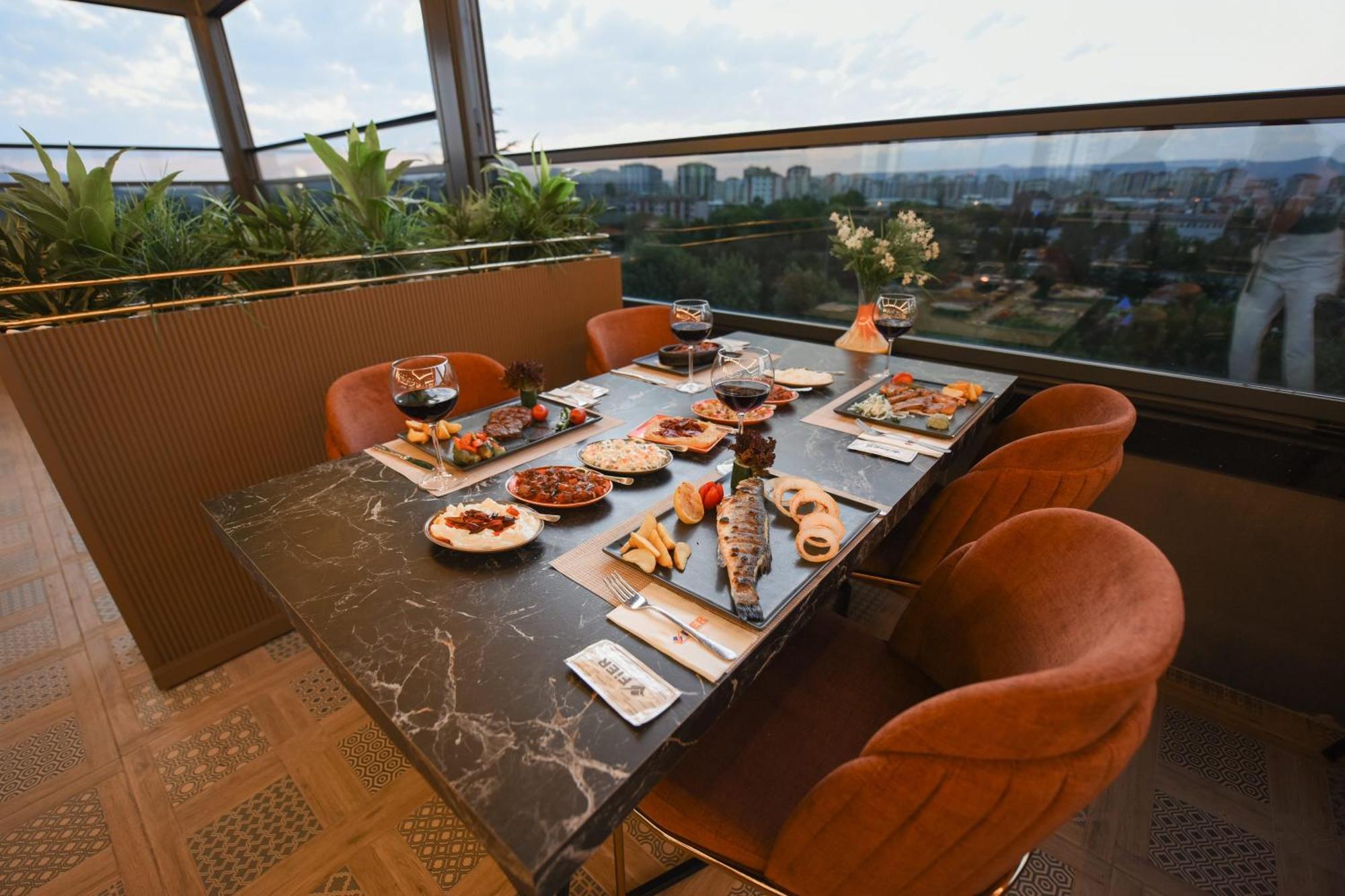 Fier Life Center Hotel ไคเซรึ ภายนอก รูปภาพ